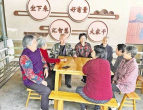“胡阵仗”吼成“胡镇长”：七旬老人“吼”通社区千千结
