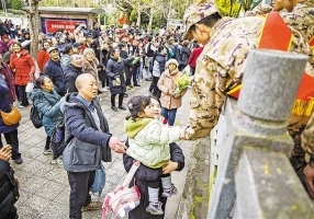 忠县：欢送新兵赴军营