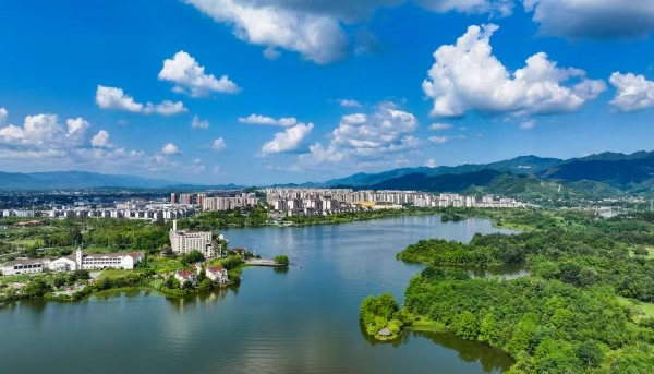 重庆梁平双桂湖国家湿地公园。熊伟摄